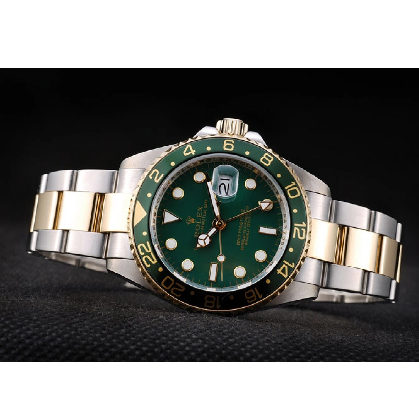 Aaa replica watch Rolex Green Green Watch Ceramic GMT II Dial Master Bezel 0818